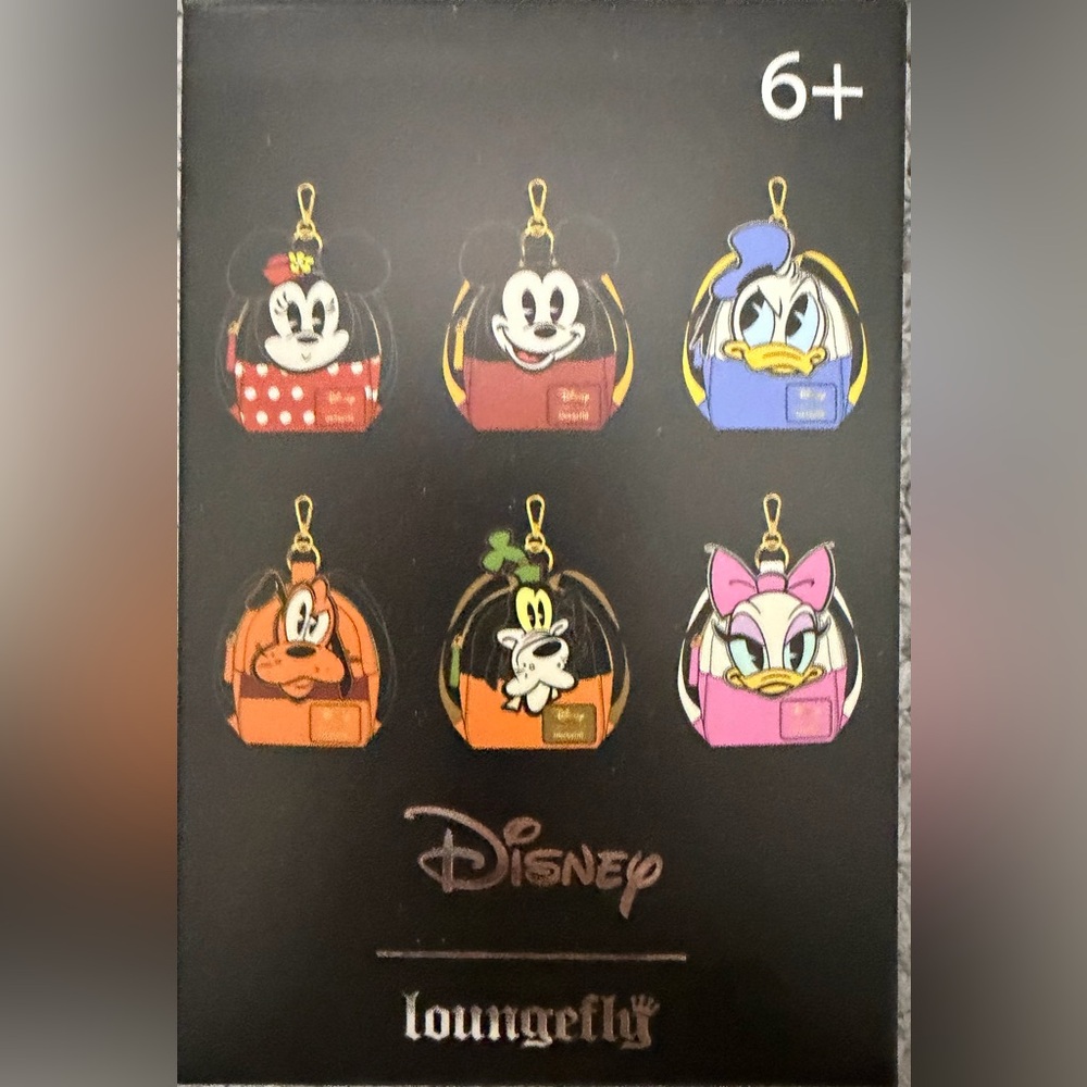 Loungefly Mystery Bag charm Daisy Duck. - Picture 3 of 4